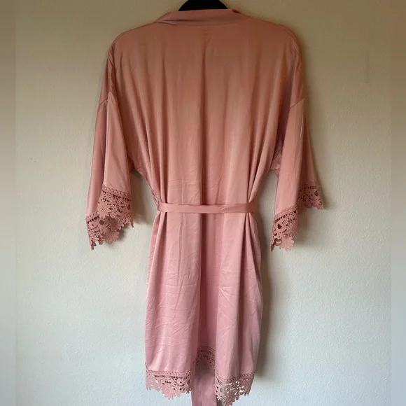 Satin Robe - Picture 2 of 3